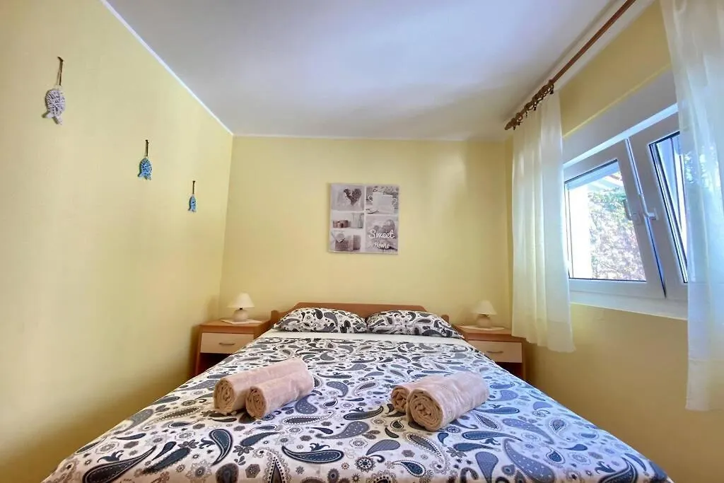 Apartment Damir 50 Meters From The Beach 普拉